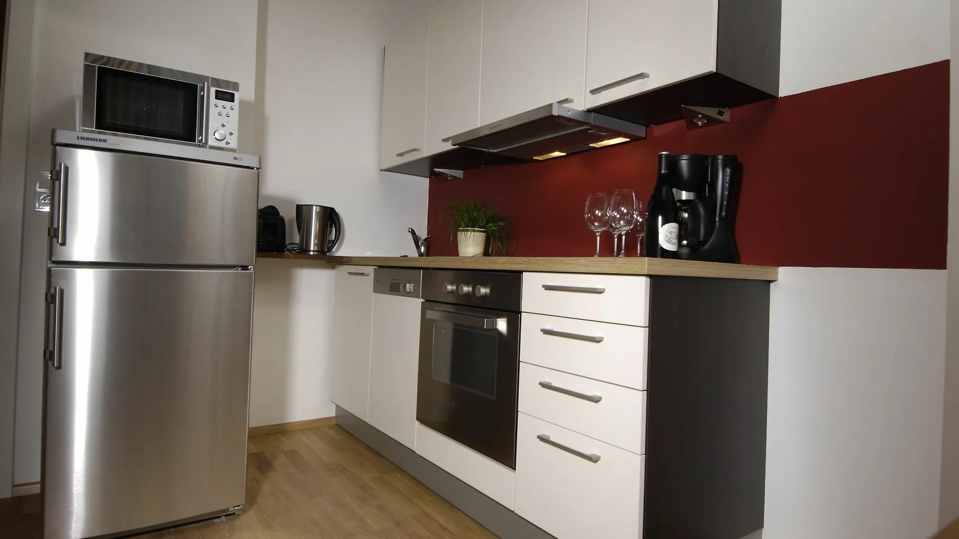 Towns Apartments Vienne 0*,